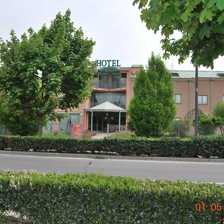 Vecchia Brianza 3*