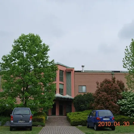 Vecchia Brianza فندق